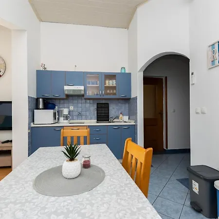 Apartments Miranda Lopar Exterior photo