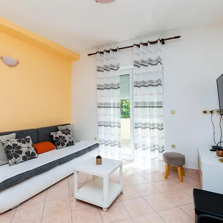 Apartments Miranda Lopar Exterior photo