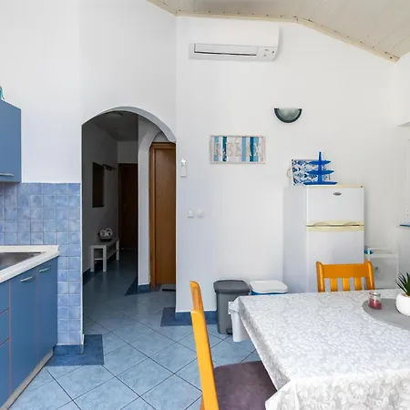 Apartments Miranda Lopar Exterior photo