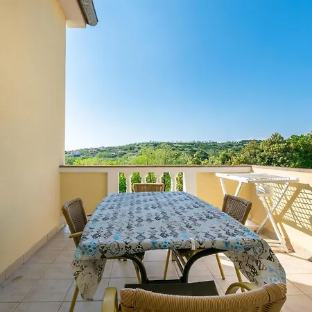 Apartments Miranda Lopar Exterior photo