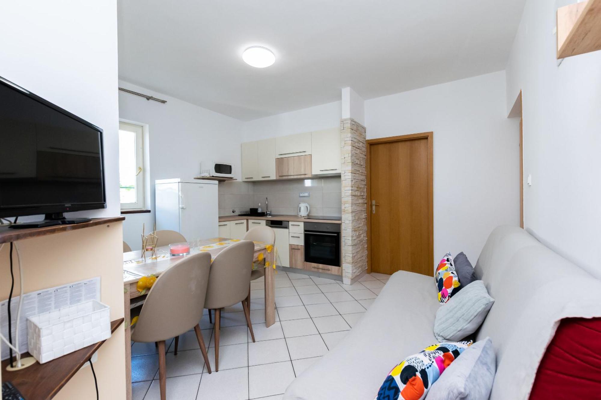 Miranda Apartment