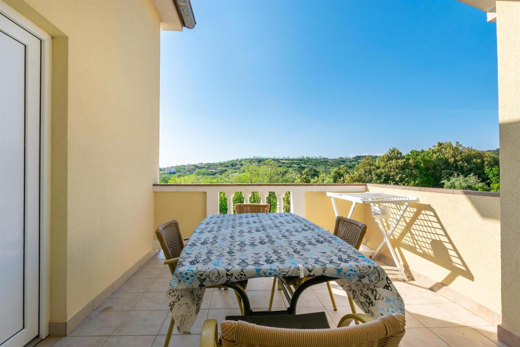 Miranda Apartment Lopar